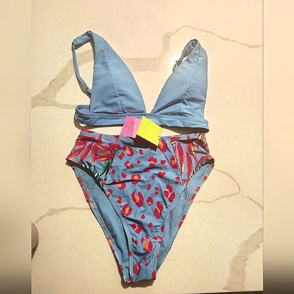 Tropical/Leopard Print High Waist Bikini Bottom - M(10) 2 piece - Picture 3 of 4